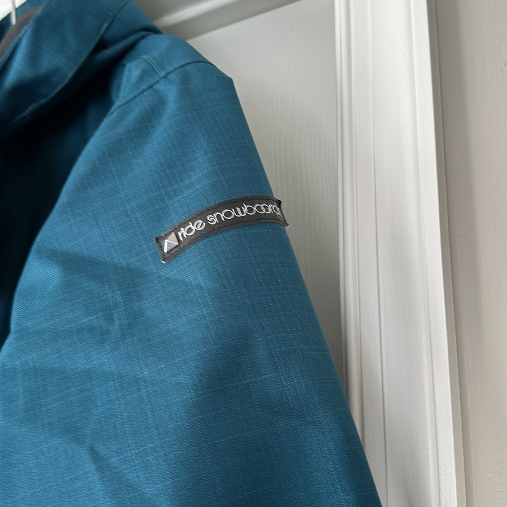 Ride snowboards jacket - Picture 3 of 16